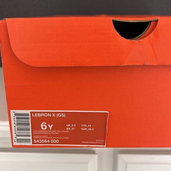 Lebron 10 GS ‘extraterrestrial’ Nike Sneakers - Picture 10 of 10